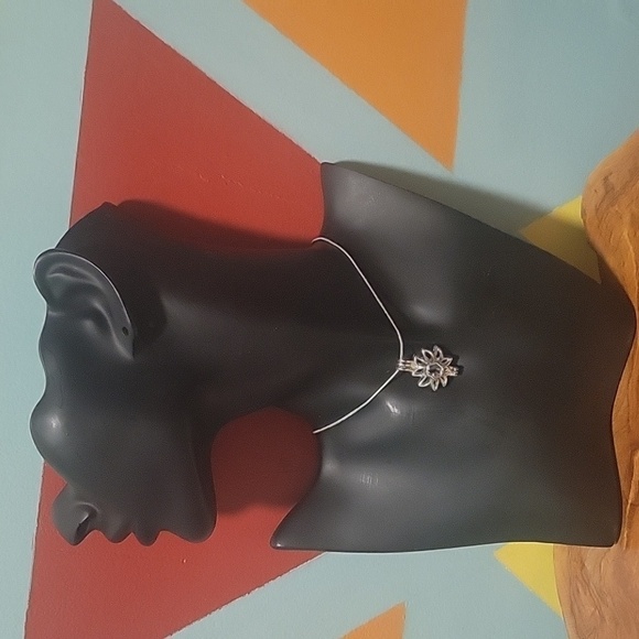 New Sunflower Pearl Cage for Freshwater Pearl Chain Silver Plated 18"  Chain - Picture 1 of 2